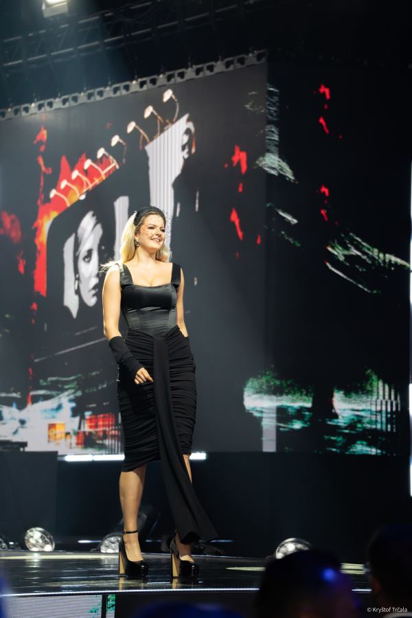 25MAY03_MISS CZECH REPUBLIC — Portrét, Společenská akce, fotografie 13