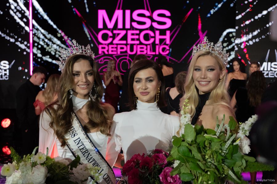 25MAY03_MISS CZECH REPUBLIC — Portrét, Společenská akce, fotografie 36
